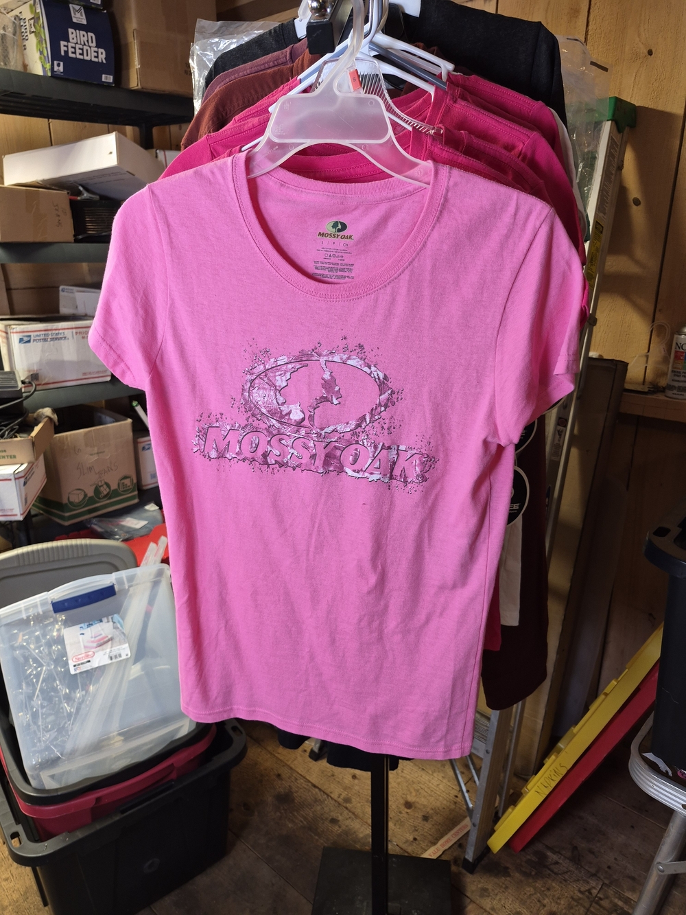 Mossy Oak Hot Pink Logo Short Sleeve Tee Bin 55